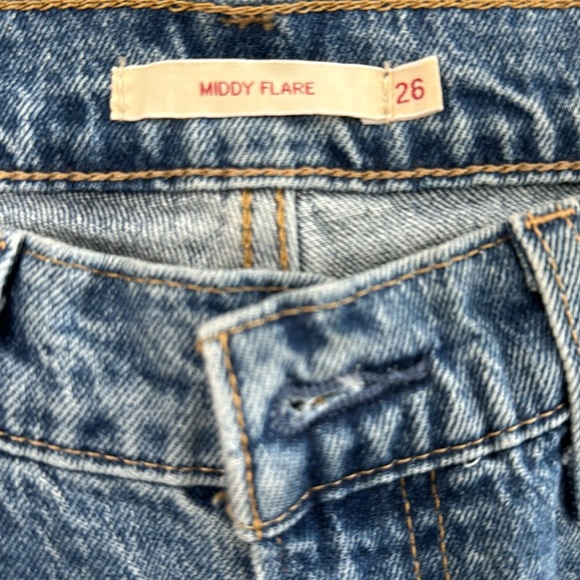501 Levi’s Middy Flare Jeans - Picture 2 of 5